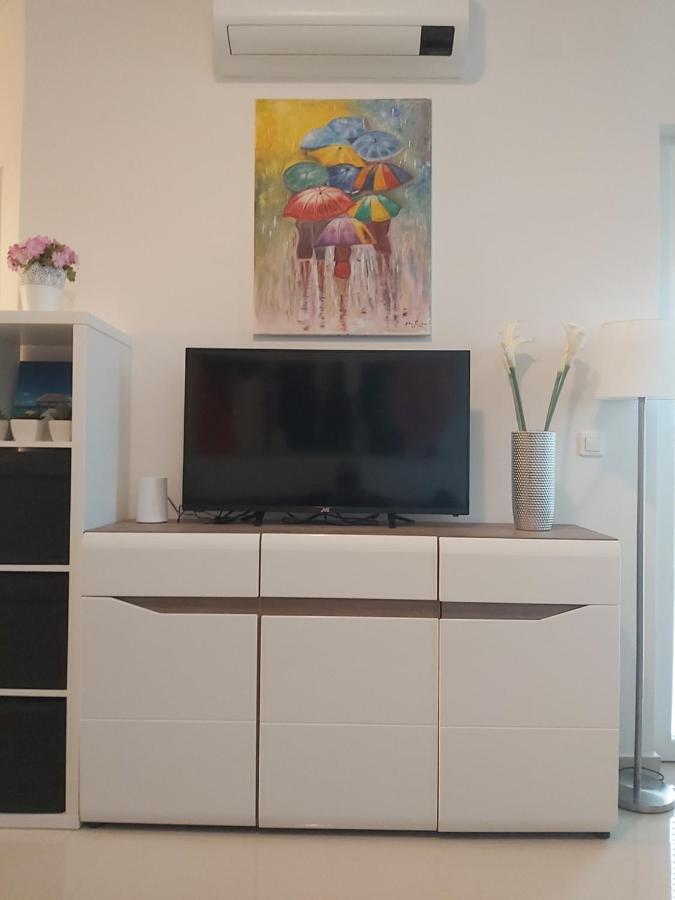 Apartment Adrijana Novalja Exteriér fotografie