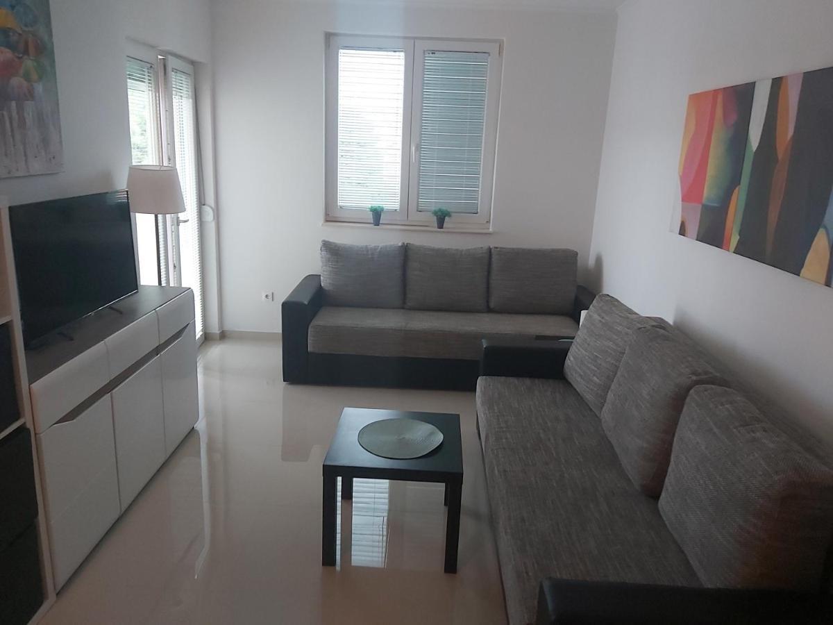 Apartment Adrijana Novalja Exteriér fotografie